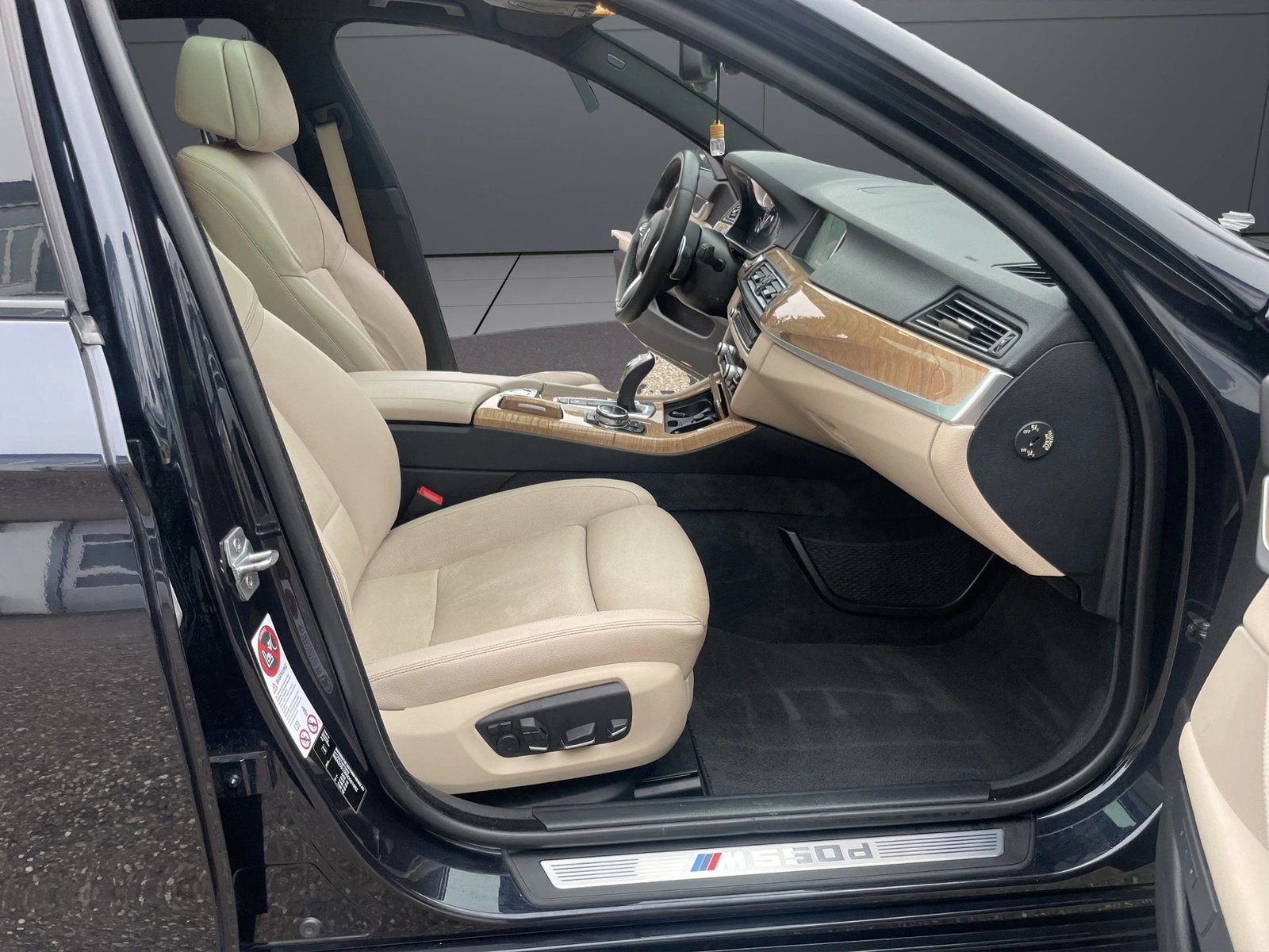 BMW M550d Steptronic, Diesel, Occasion / Utilisé, Automatique - 7