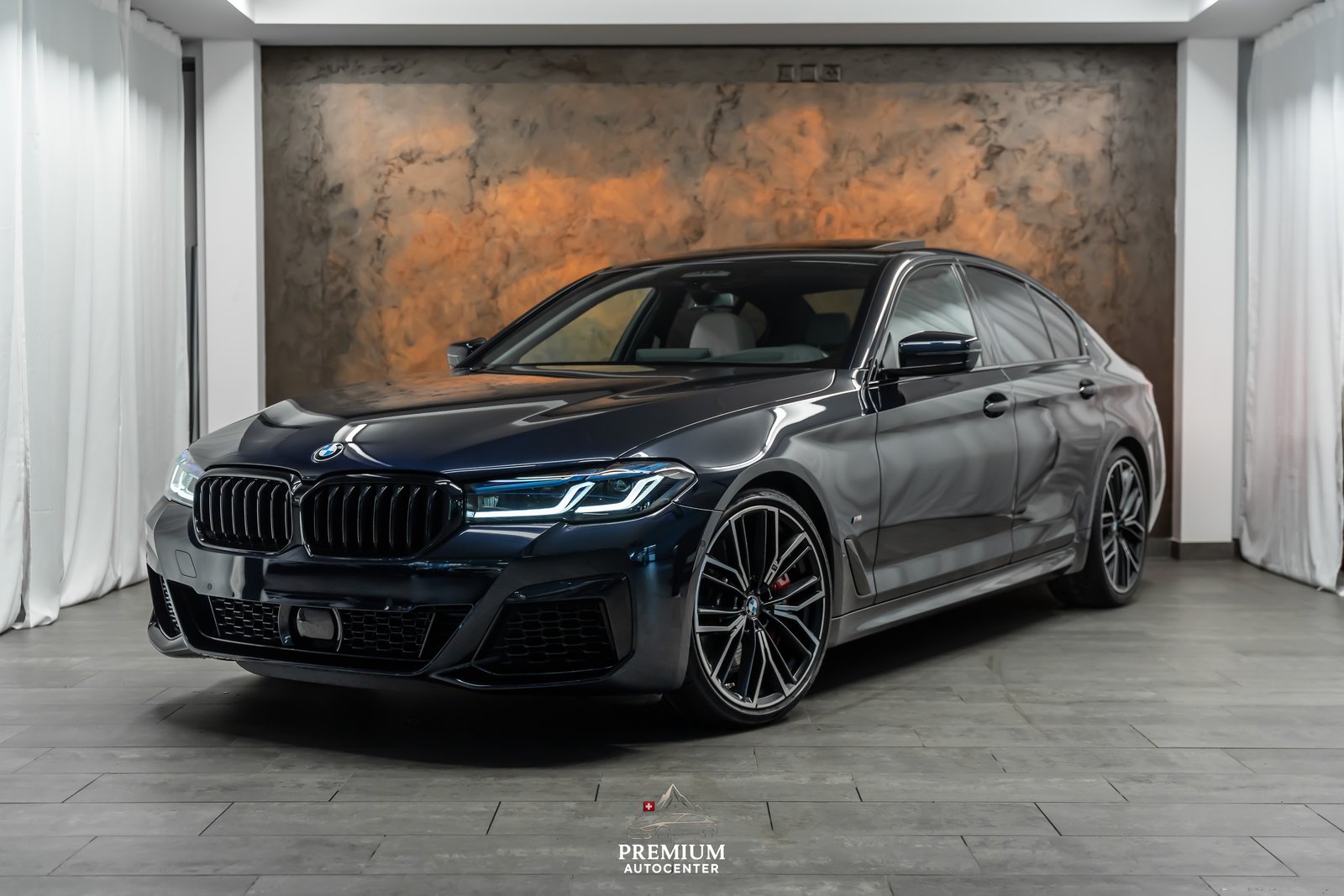 BMW M550i Steptronic *Panorama*Head-Up*Softclose*360*