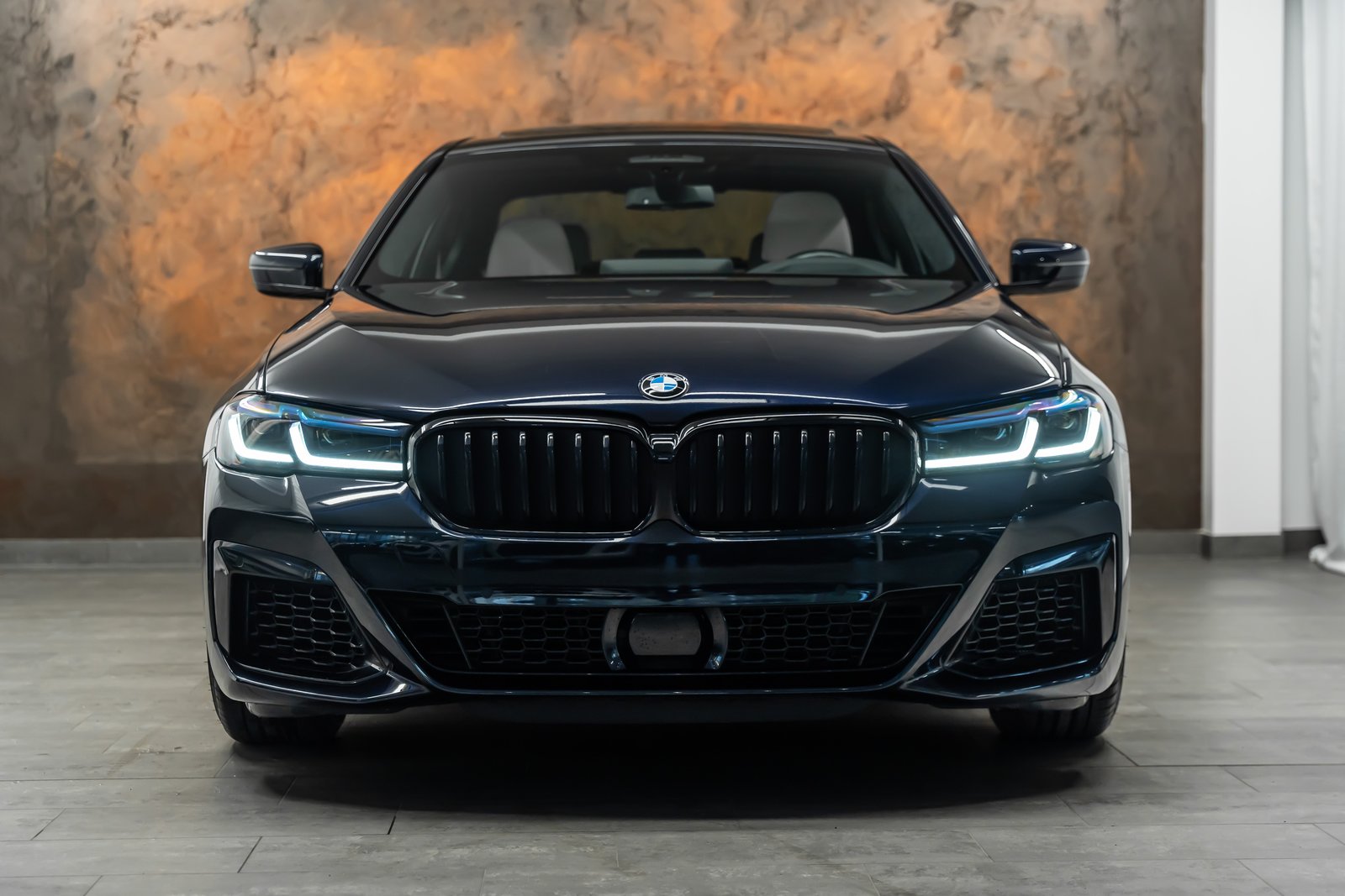 BMW M550i Steptronic *Panorama*Head-Up*Softclose*360*, Essence, Occasion / Utilisé, Automatique - 3