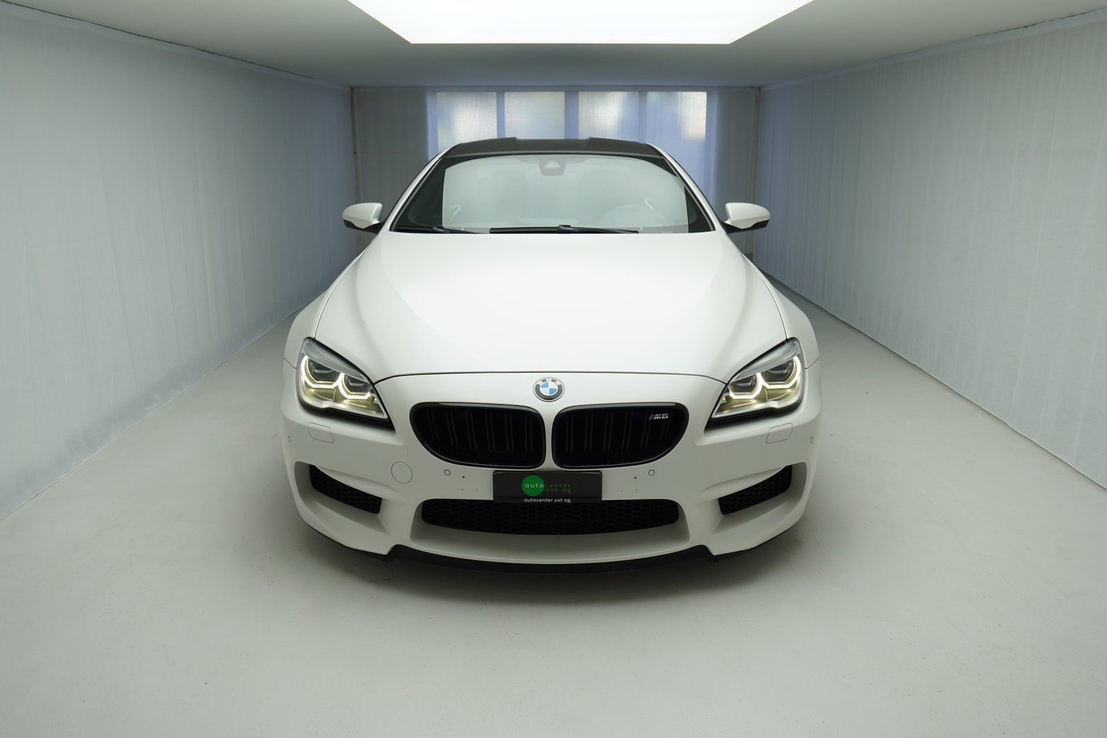 BMW M6 Coupé Drivelogic Frozen Withe, Petrol, Second hand / Used, Automatic - 3