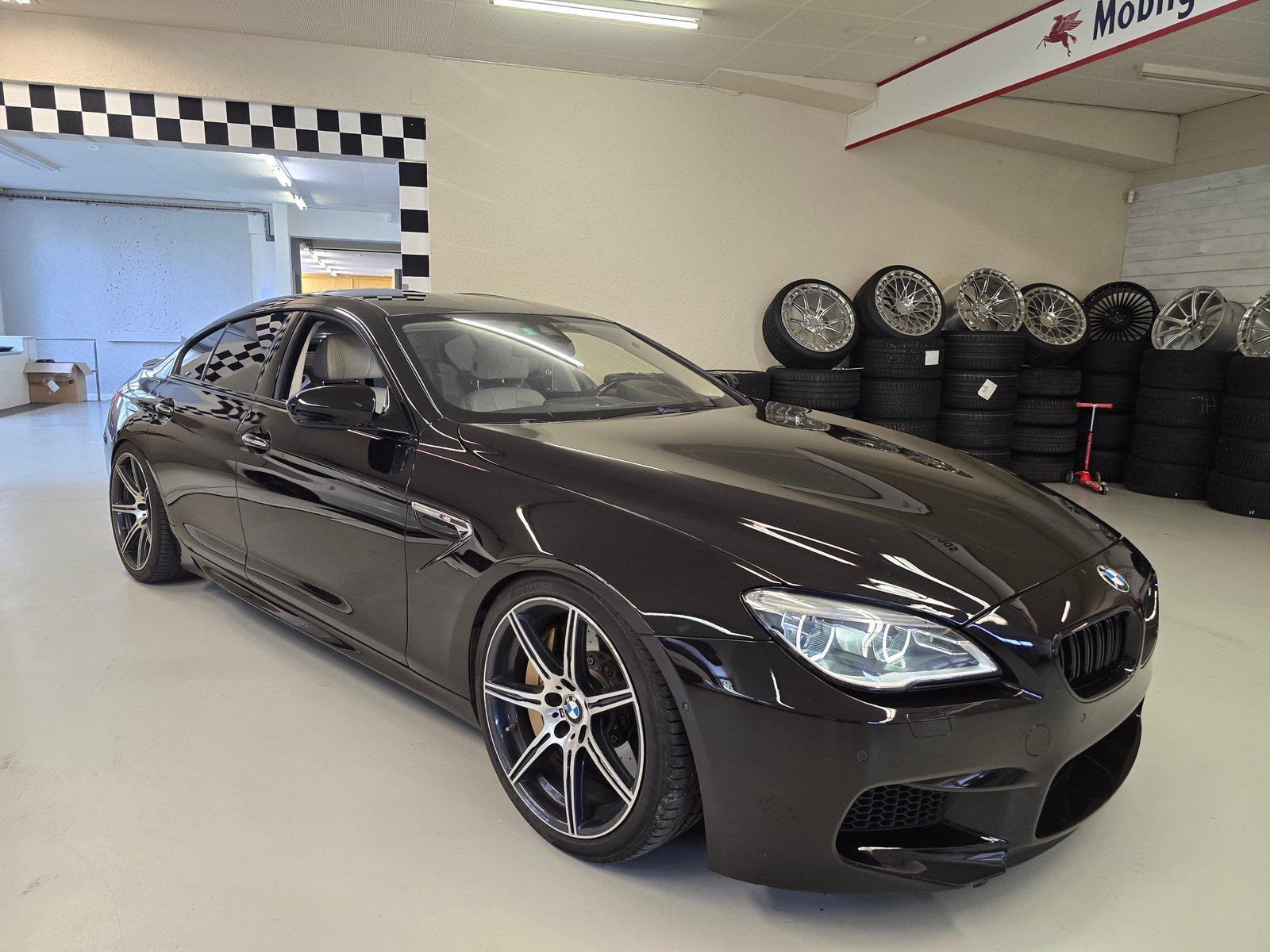 BMW M6 Gran Coupé Drivelogic, Benzin, Occasion / Gebraucht, Automatik