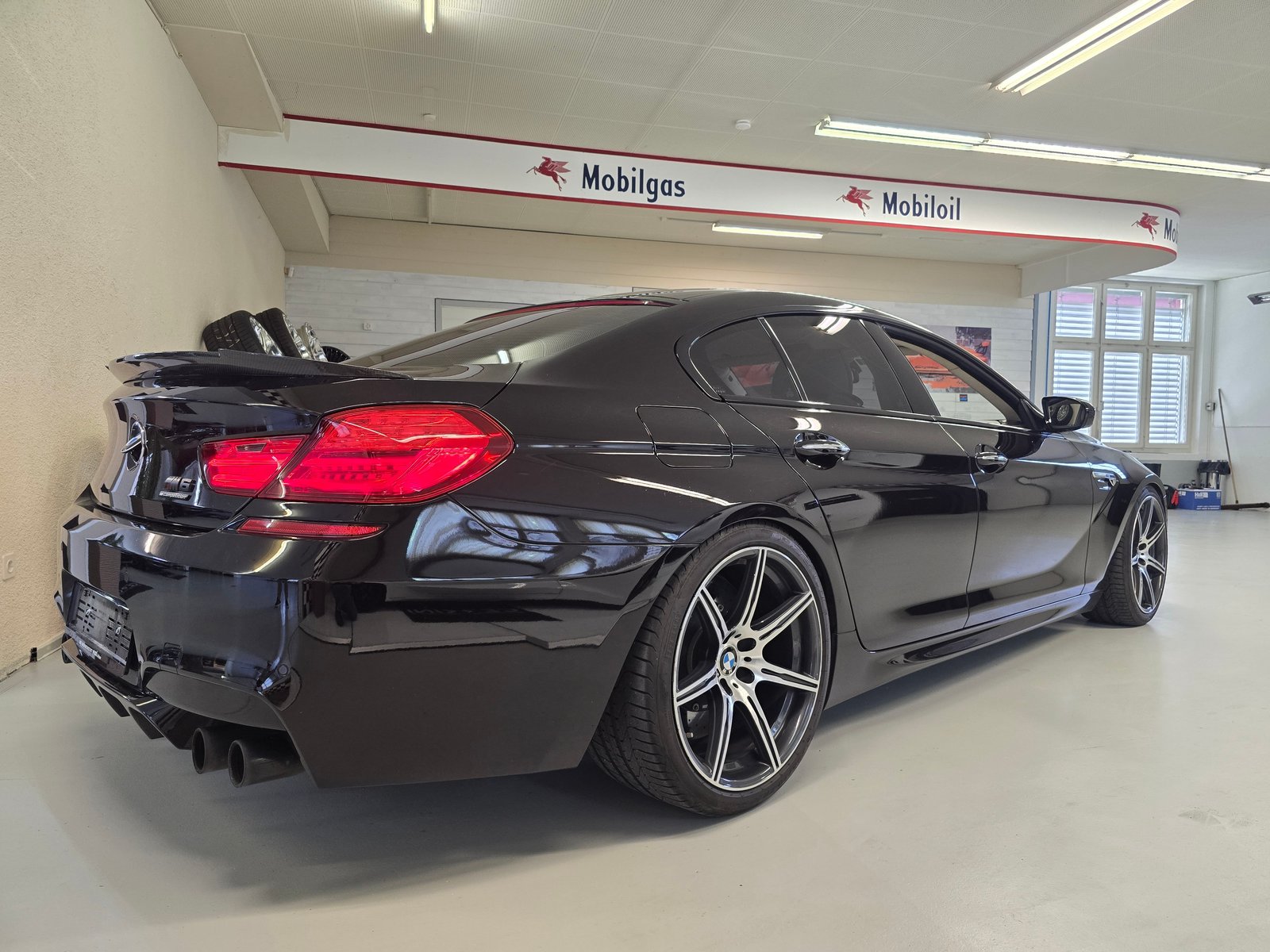 BMW M6 Gran Coupé Drivelogic, Benzin, Occasion / Gebraucht, Automatik - 6
