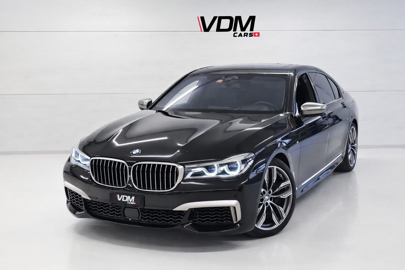BMW M760Li Steptronic *CH-Fahrzeug* *Voll Ausstattung