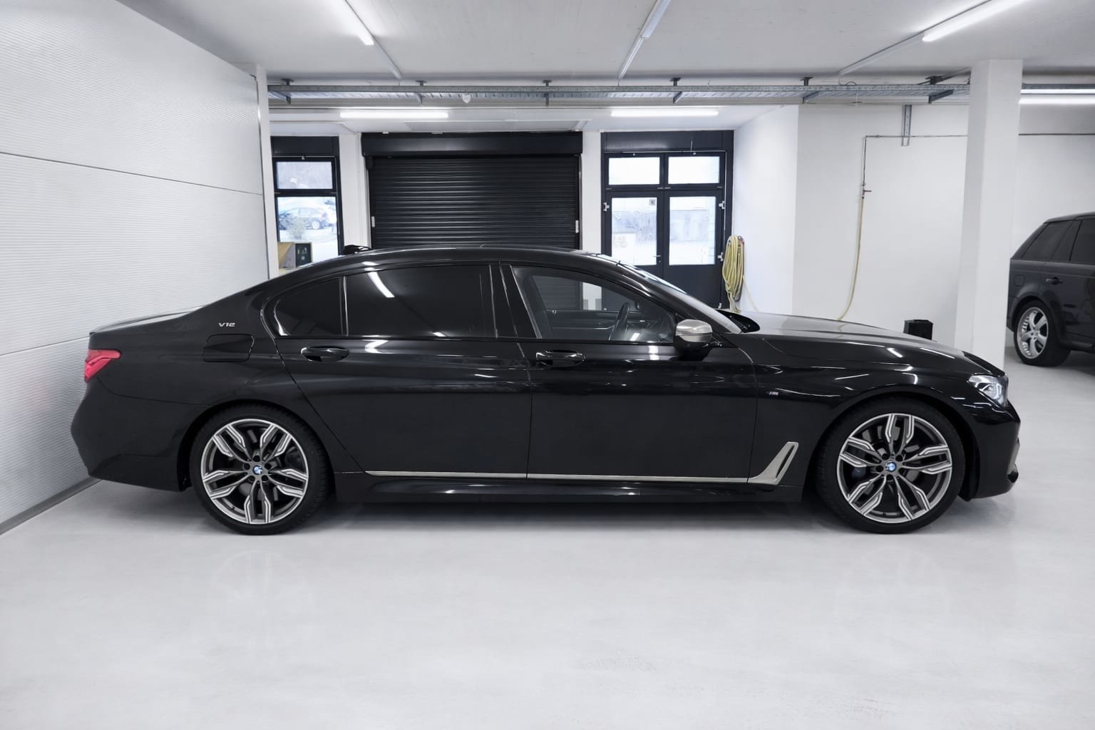 BMW M760Li Steptronic *CH-Fahrzeug* *Voll Ausstattung, Benzin, Occasion / Gebraucht, Automatik - 5