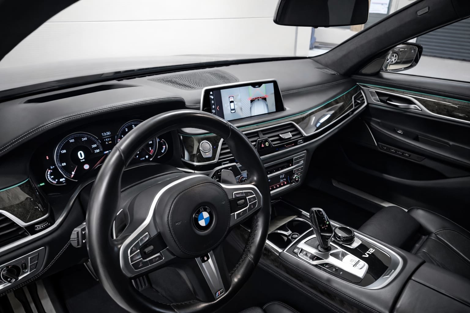 BMW M760Li Steptronic *CH-Fahrzeug* *Voll Ausstattung, Benzin, Occasion / Gebraucht, Automatik - 6