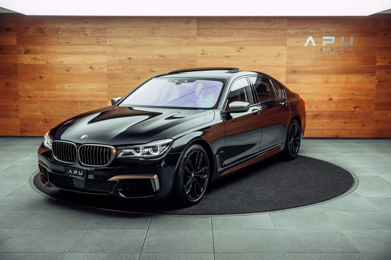 BMW M760Li Steptronic, Petrol, Second hand / Used, Automatic - 4