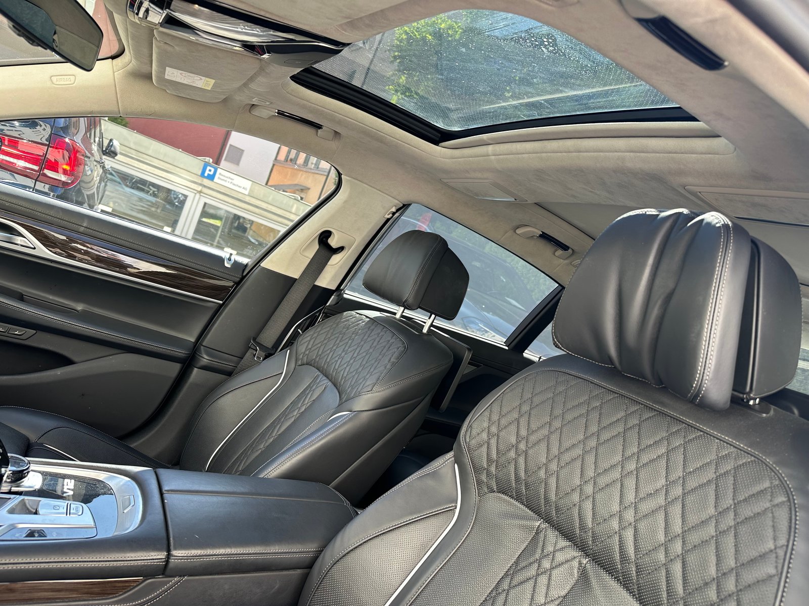 BMW M760Li Sport Getriebe, Petrol, Second hand / Used, Automatic - 6