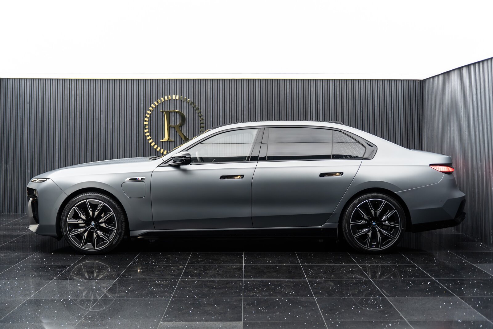 BMW M760e Steptronic, Plug-in-Hybrid Benzina/Elettrica, Occasioni / Usate, Automatico - 3