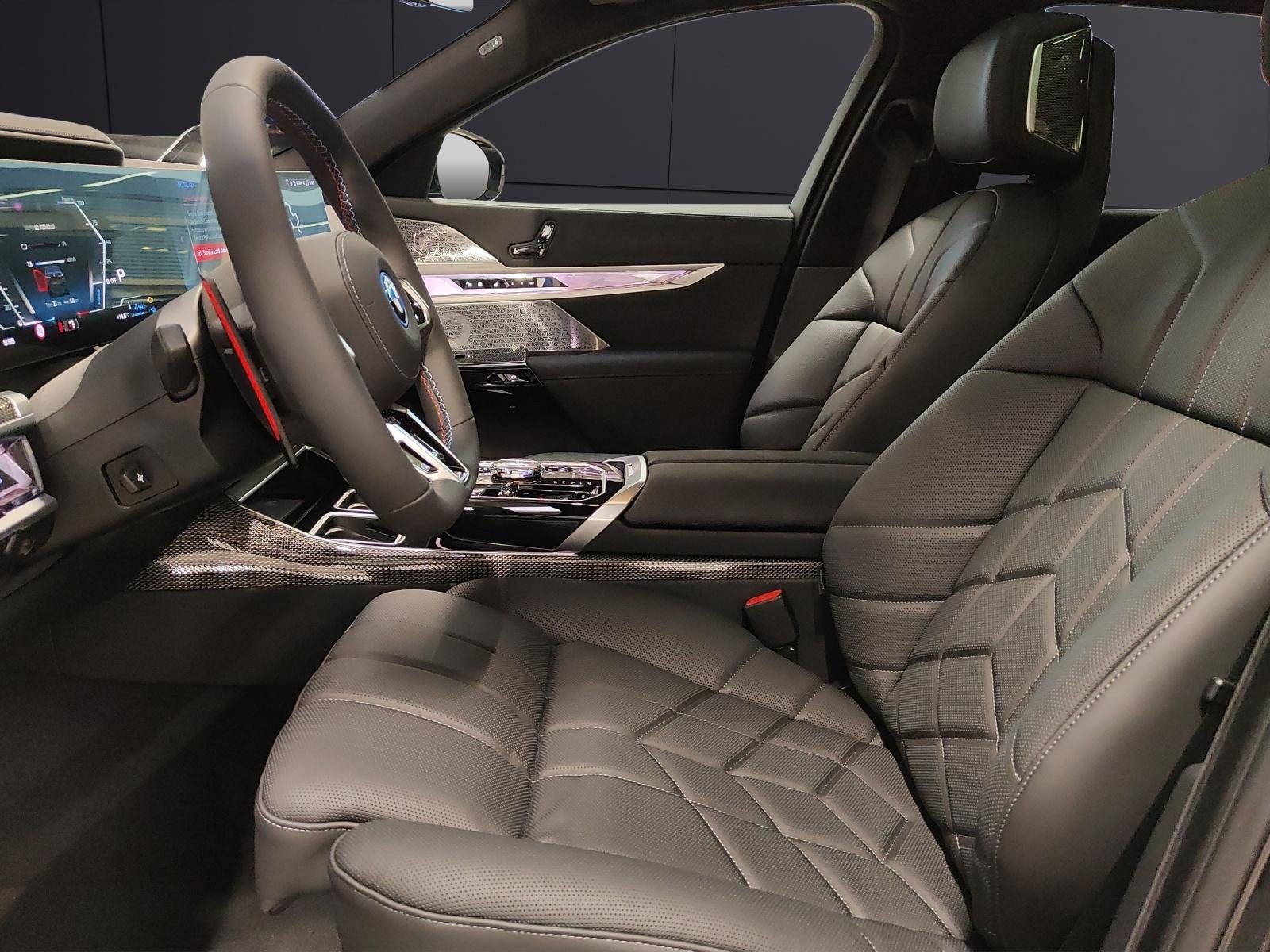 BMW M760e xDrive, Plug-in-Hybrid Benzina/Elettrica, Auto dimostrativa, Automatico - 2