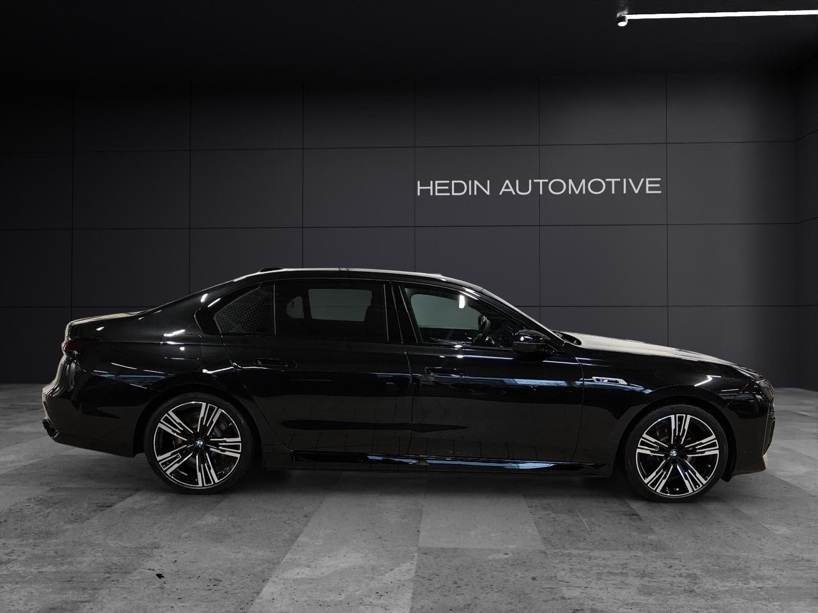 BMW M760e xDrive, Plug-in-Hybrid Benzina/Elettrica, Auto dimostrativa, Automatico - 6