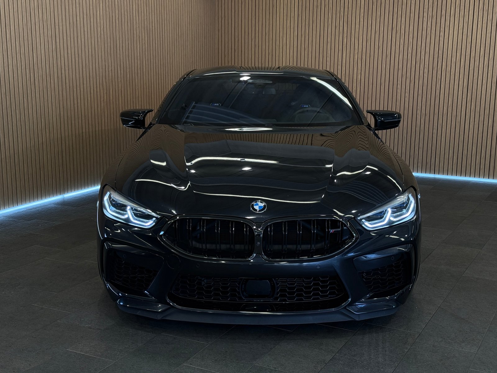 BMW M8 Steptronic M Competition, Benzin, Occasion / Gebraucht, Automatik - 2