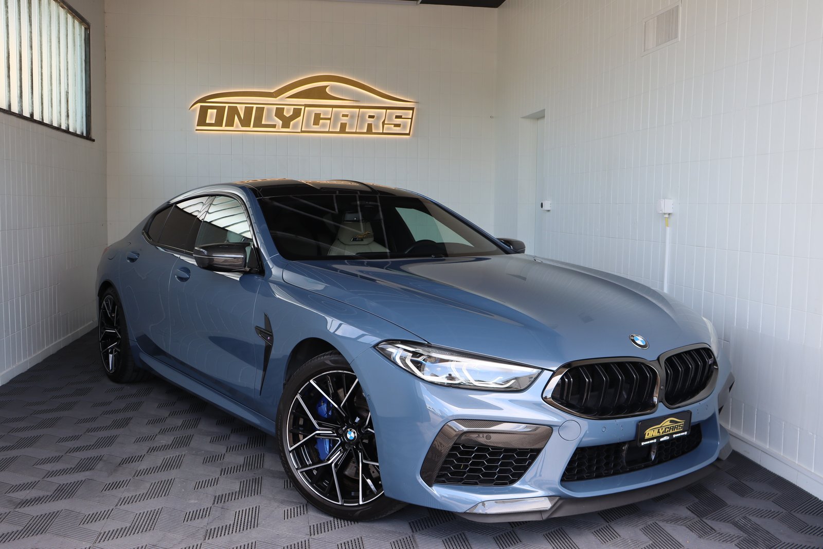 BMW M8 M Competition Steptronic**BMW INDIVIDUAL**