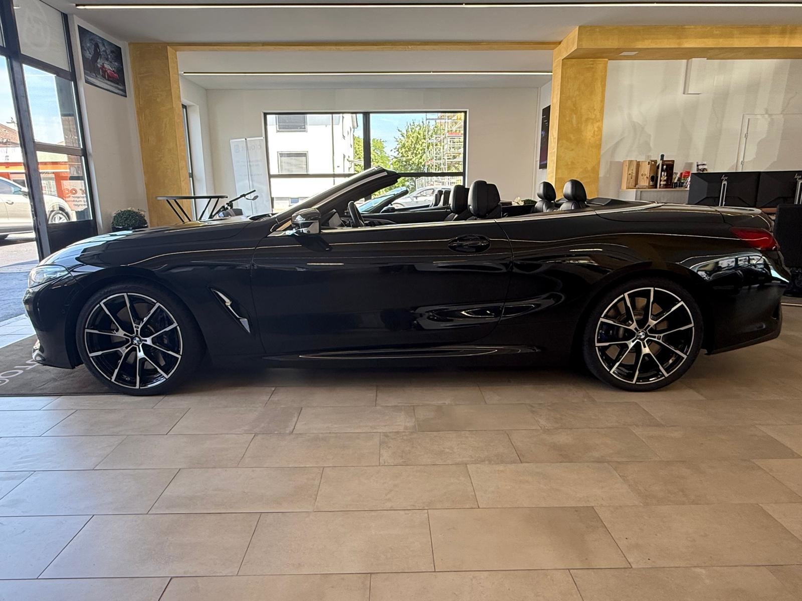 BMW M850i Steptronic, Benzin, Occasion / Gebraucht, Automatik - 7