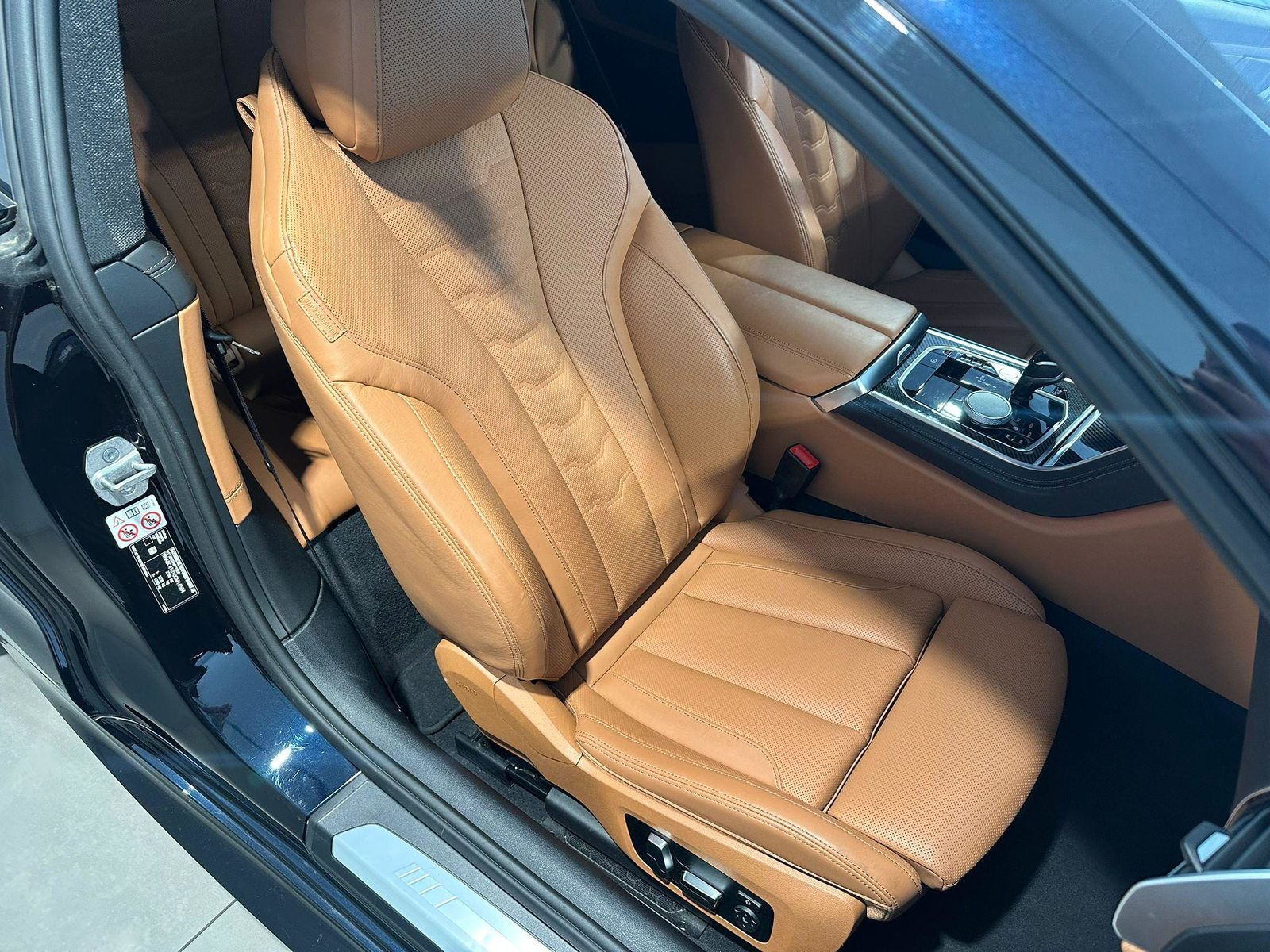 BMW M850i xDrive Coupé, Petrol, Second hand / Used, Automatic - 7