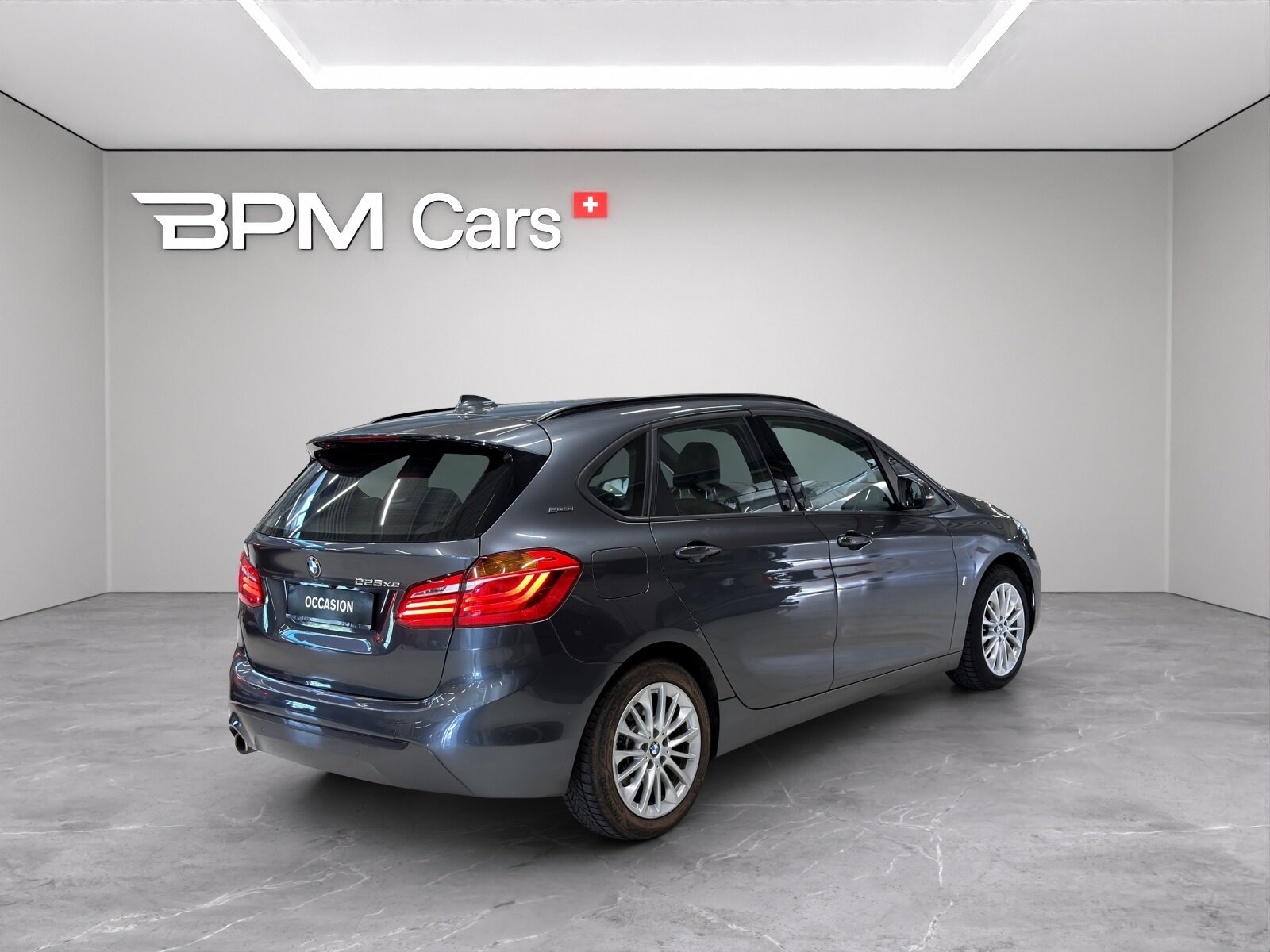 BMW Série 2 F45 Active Tourer 225xe, Plug-in-Hybrid Petrol/Electric, Second hand / Used, Automatic - 6