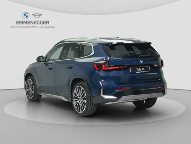 BMW X1 30e xLine, Voll-Hybrid Benzin/Elektro, Neuwagen, Automatik - 3