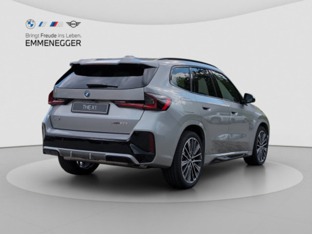 BMW X1 xDr 30e M Sport Pro, Voll-Hybrid Benzin/Elektro, Neuwagen, Automatik - 4