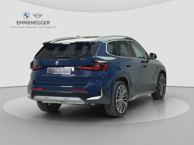 BMW X1  30e xLine, Hybride Intégral Essence/Électricité, Voiture nouvelle, Automatique - 5