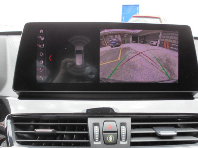 BMW X1 18d Sport Line, Occasion / Gebraucht, Automatik - 7