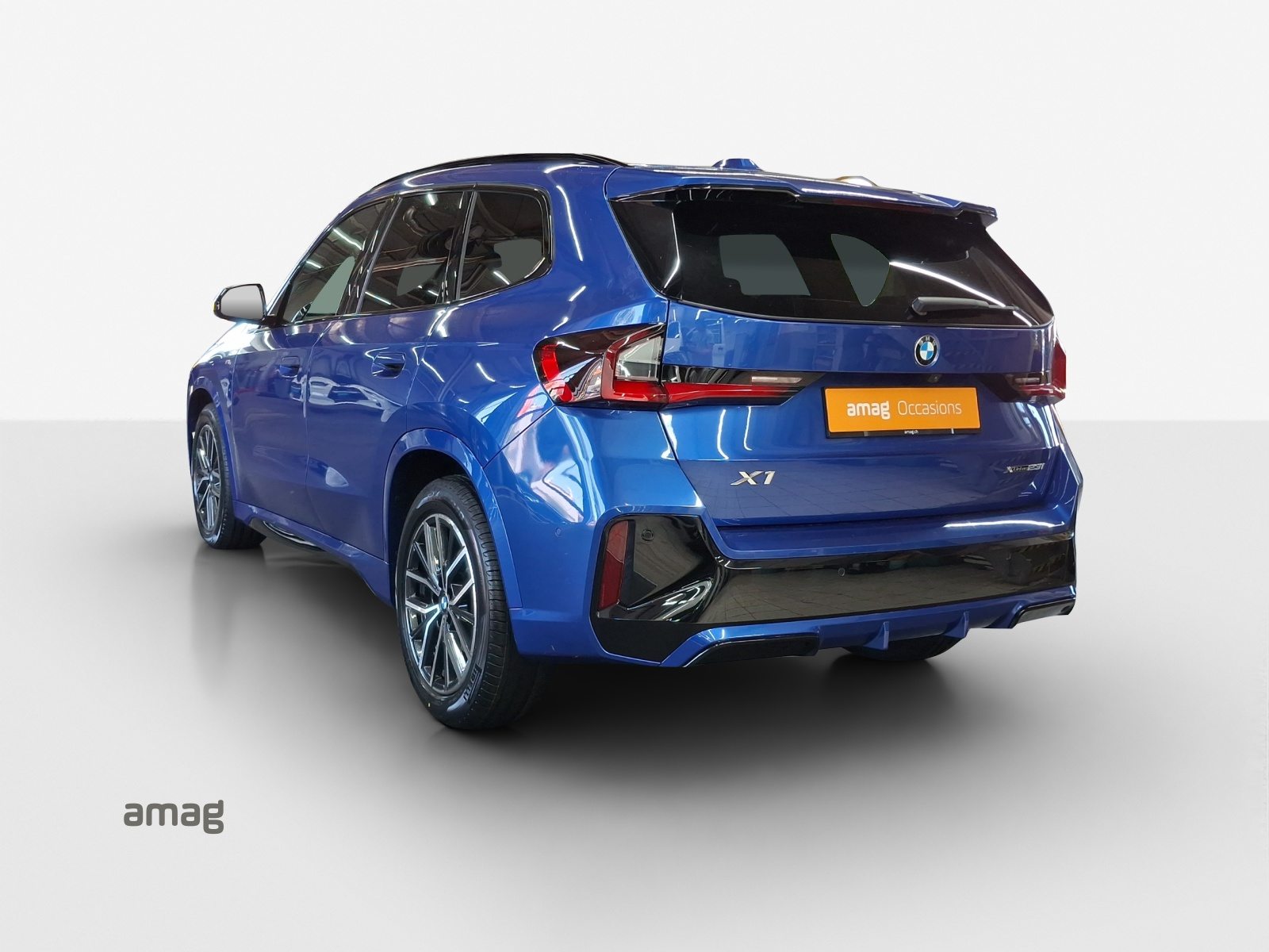BMW X1 xDrive 23i 48V M Sport, Benzin, Occasion / Gebraucht, Automatik - 3