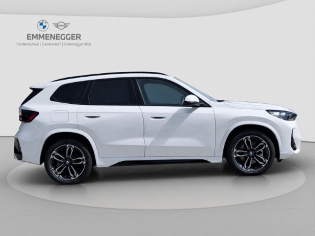 BMW X1  30e M Sport, Voll-Hybrid Benzin/Elektro, Occasion / Gebraucht, Automatik - 5