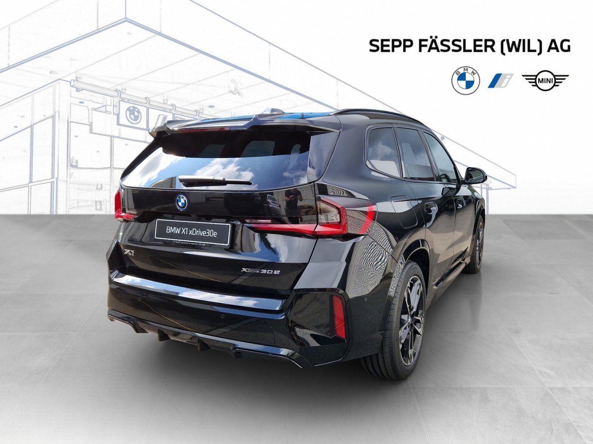 BMW X1 30e M Sport Pro, Plug-in-Hybrid Petrol/Electric, New car, Automatic - 3