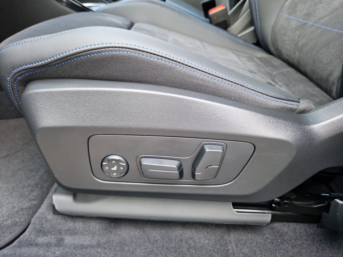 BMW X1 30e M Sport Pro, Plug-in-Hybrid Benzin/Elektro, Neuwagen, Automatik - 7