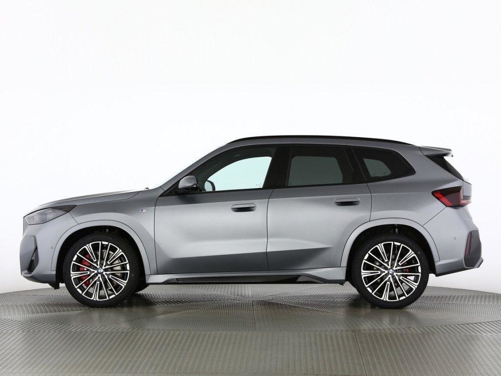 BMW X1 23d paddles, Mild-Hybrid Diesel/Elektro, Neuwagen, Automatik - 3