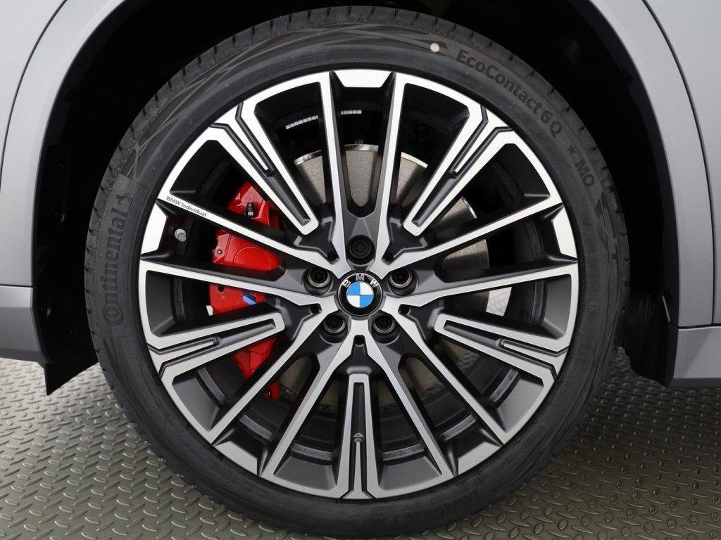 BMW X1 23d paddles, Mild-Hybrid Diesel/Elektro, Neuwagen, Automatik - 7