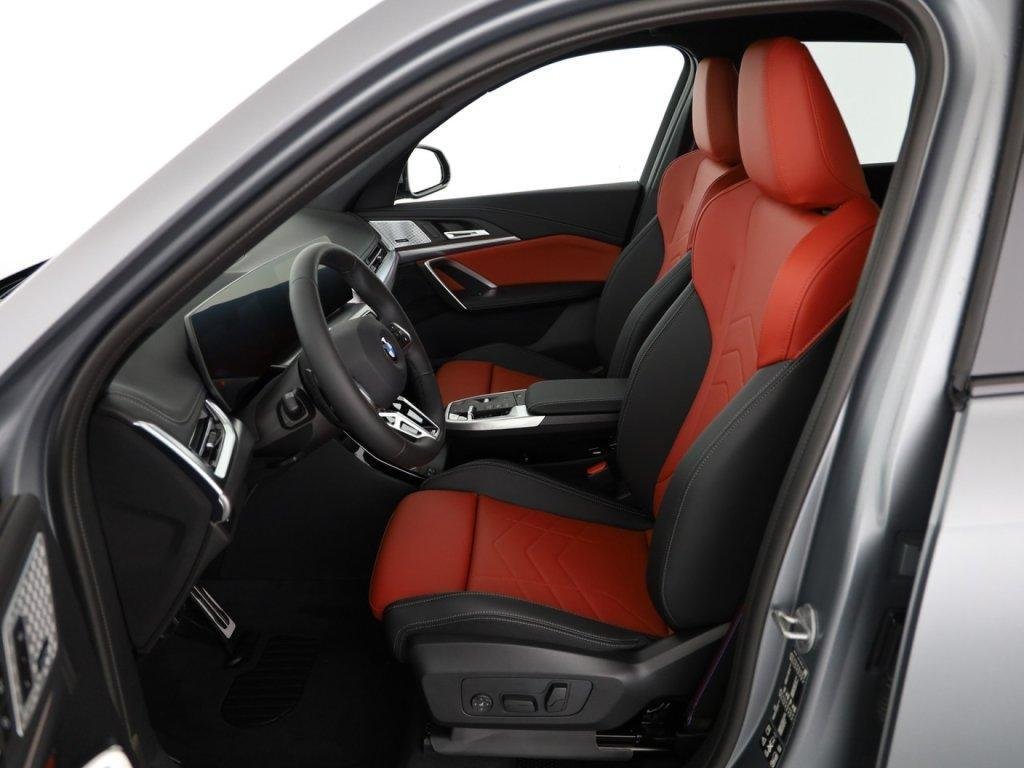 BMW X1 23i paddles, Hybride Léger Essence/Électricité, Voiture nouvelle, Automatique - 5