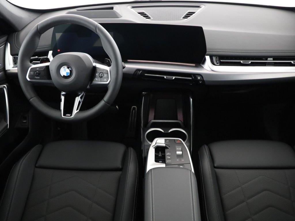 BMW X1 18i sDrive paddles, Benzin, Neuwagen, Automatik - 6