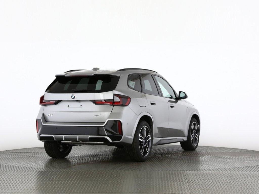 BMW X1 18i sDrive, Essence, Voiture nouvelle, Automatique - 2