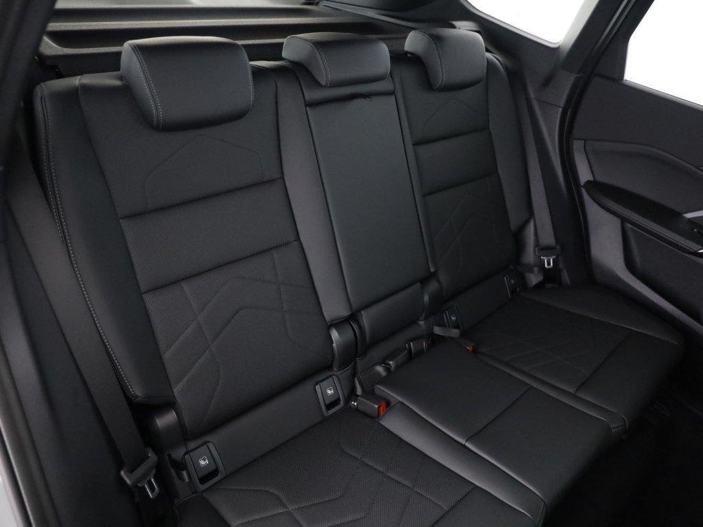 BMW X1 18i sDrive, Essence, Voiture nouvelle, Automatique - 4