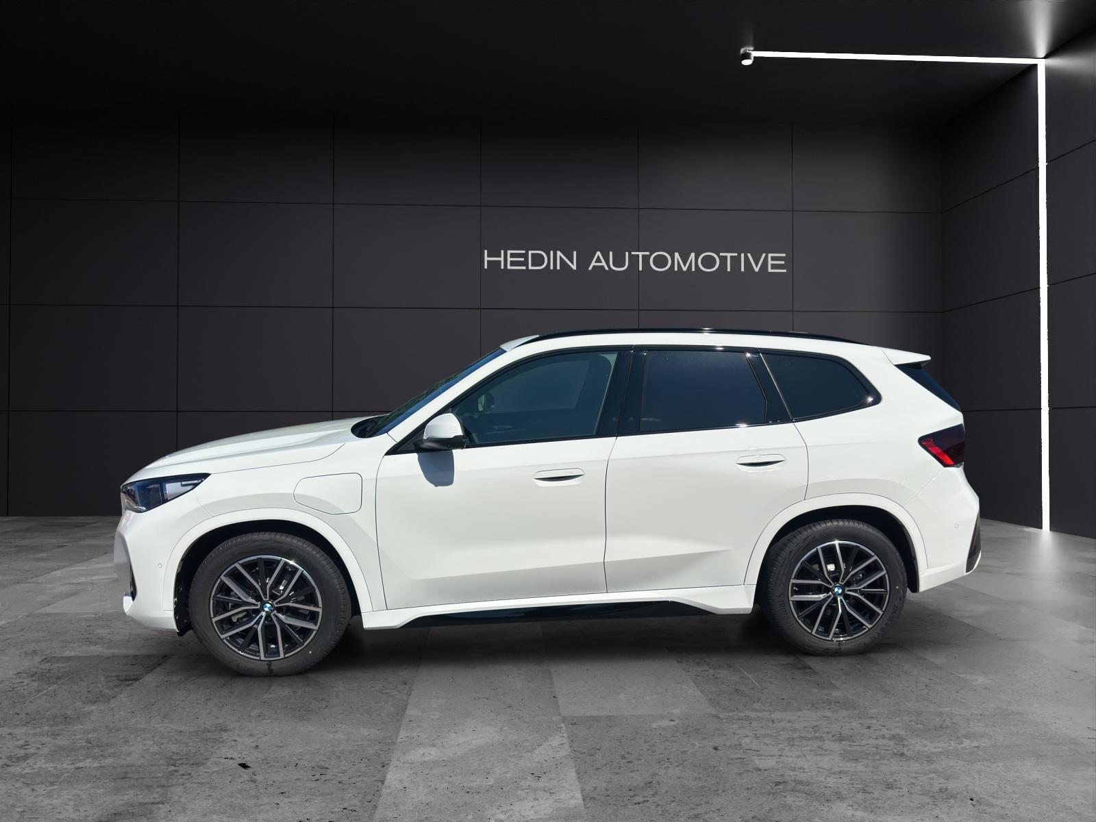 BMW X1 30e xDrive, Plug-in-Hybrid Petrol/Electric, New car, Automatic - 3