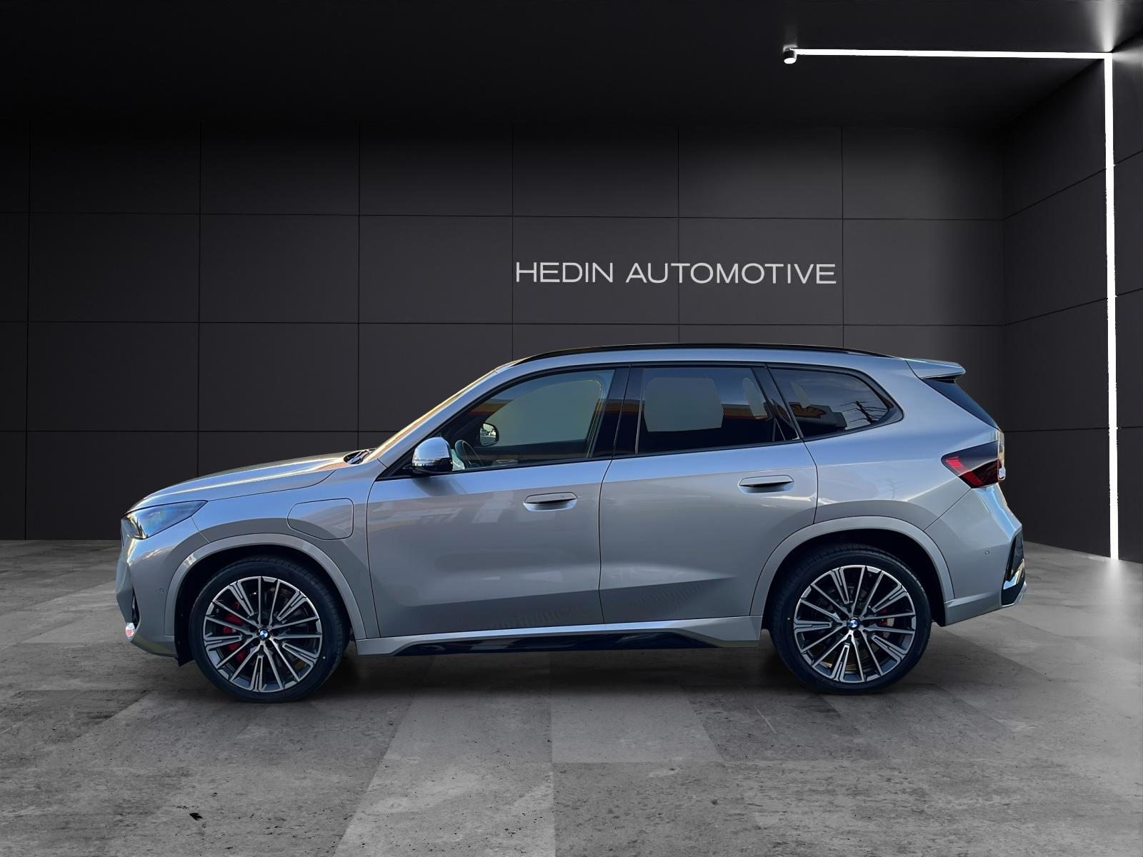 BMW X1 30e xDrive paddles, Plug-in-Hybrid Benzina/Elettrica, Auto nuove, Automatico - 4