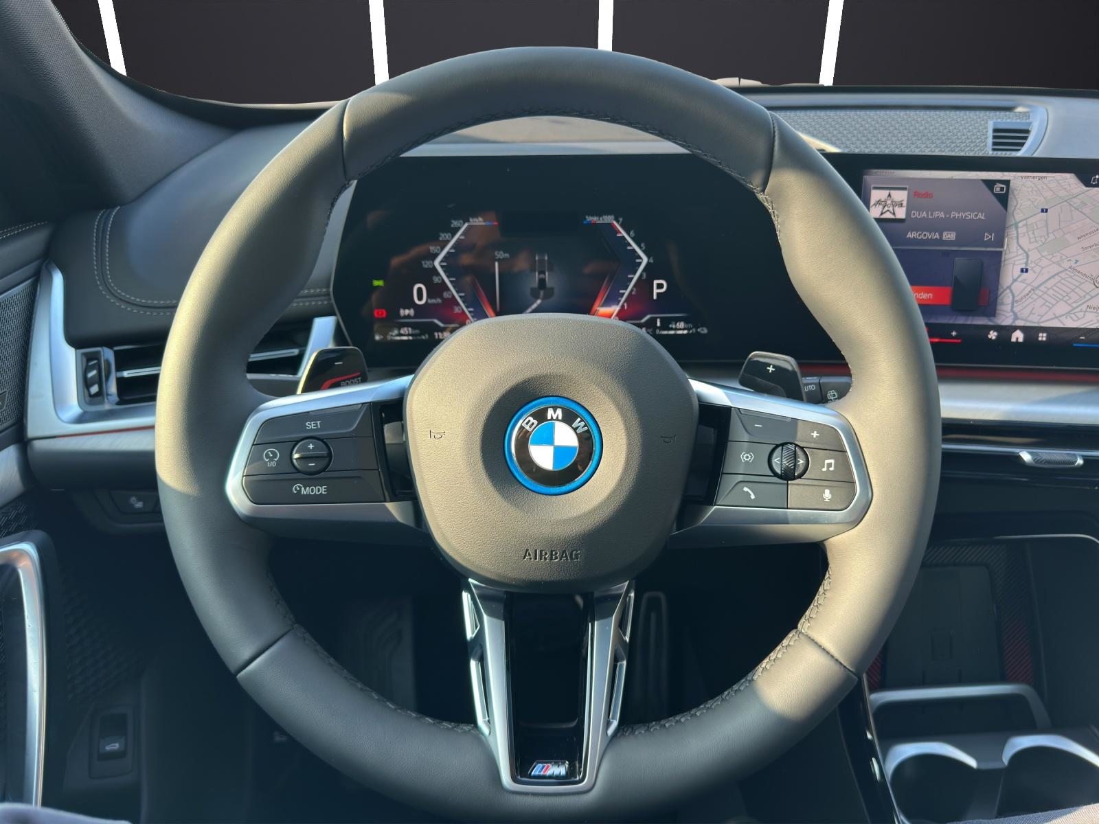 BMW X1 30e xDrive paddles, Hybride Rechargeable Essence/Électricité, Voiture nouvelle, Automatique - 7