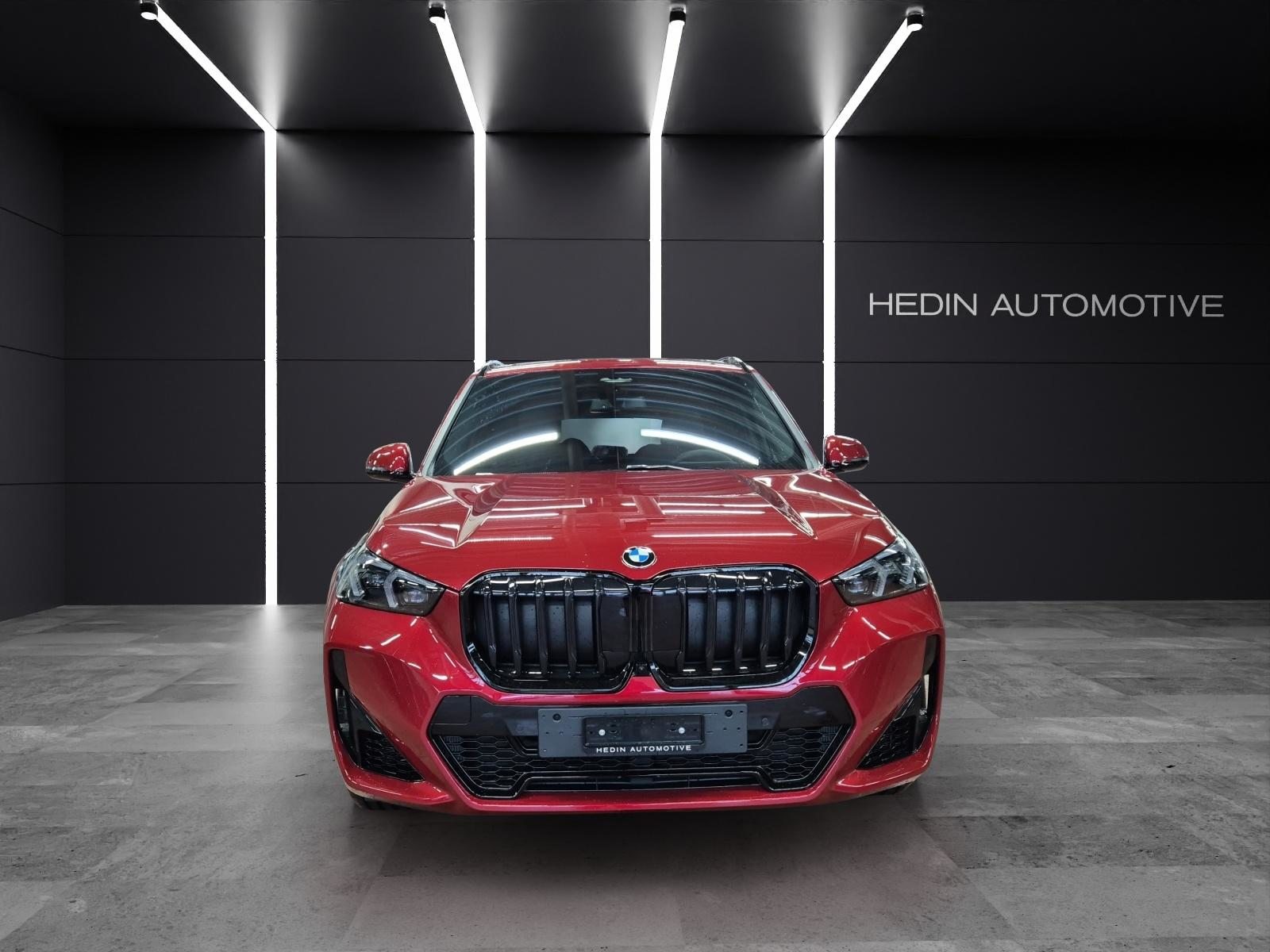 BMW X1 23i xDrive paddles, Mild-Hybrid Benzin/Elektro, Neuwagen, Automatik - 2