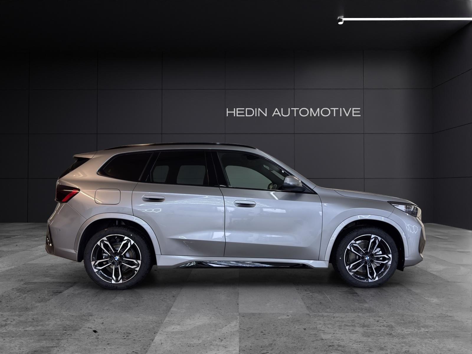 BMW X1 23i xDrive M Sport, Hybride Léger Essence/Électricité, Voiture nouvelle, Automatique - 6