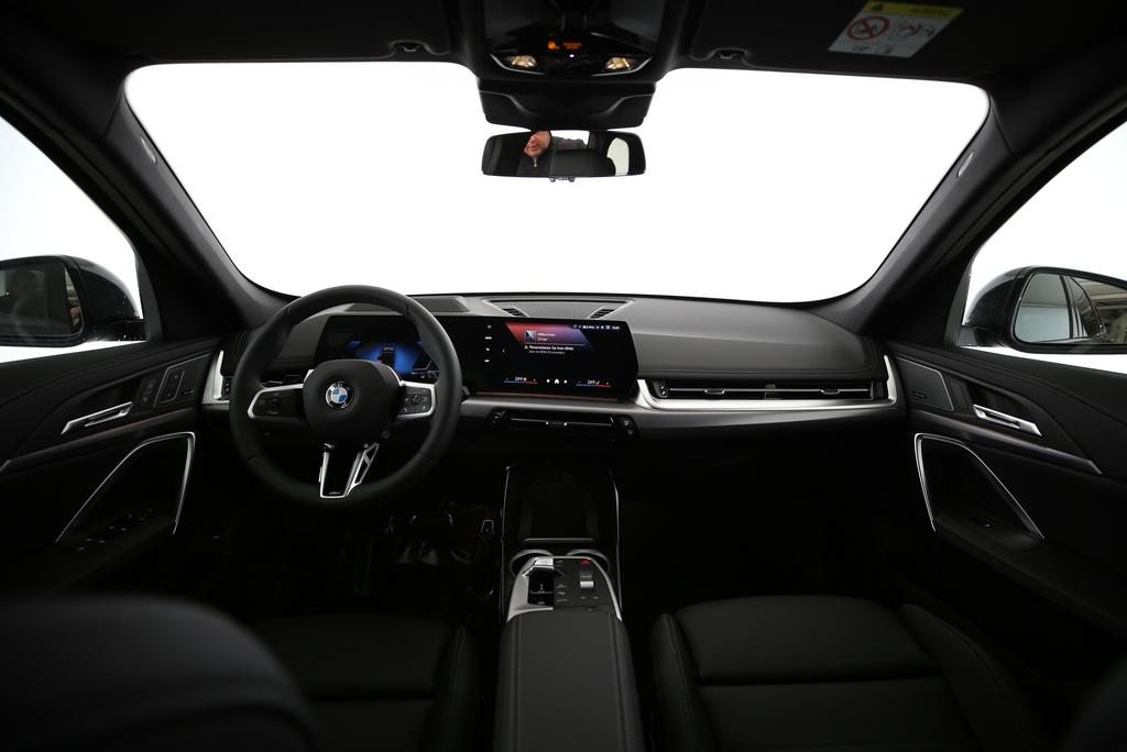 BMW X1 20i sDrive, Mild-Hybrid Petrol/Electric, New car, Automatic - 5