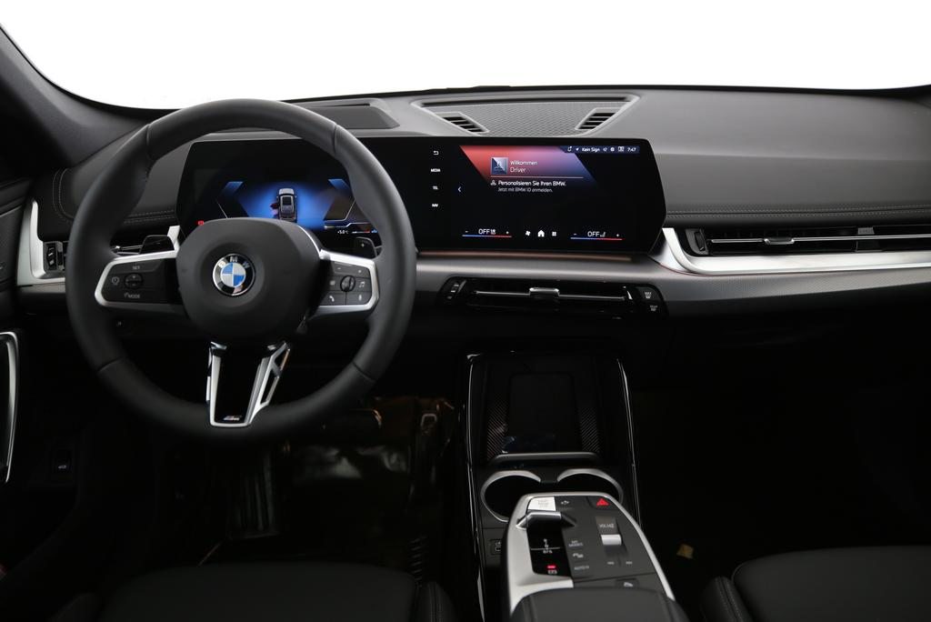 BMW X1 20i sDrive, Mild-Hybrid Petrol/Electric, New car, Automatic - 5