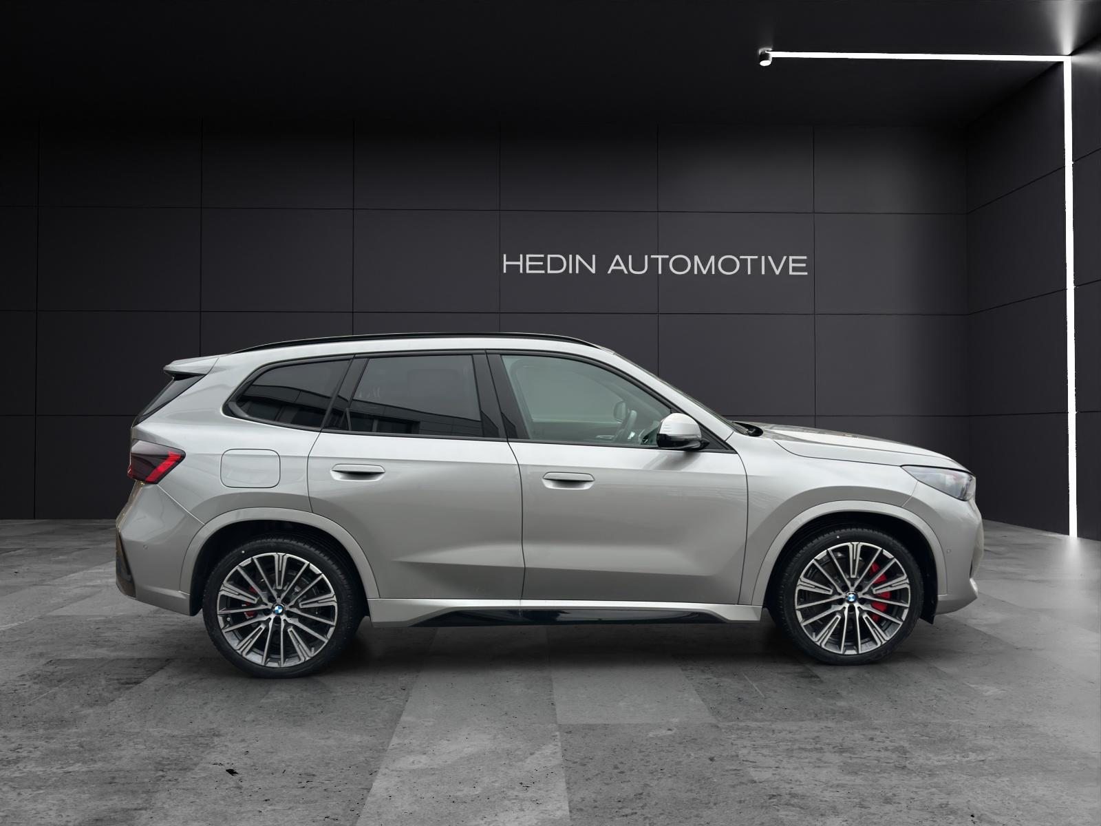 BMW X1 30e xDrive paddles, Hybride Rechargeable Essence/Électricité, Voiture nouvelle, Automatique - 5