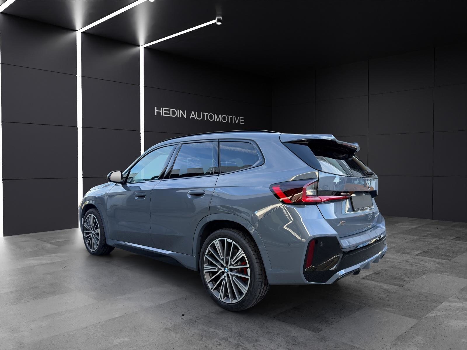 BMW X1 23d xDrive, Hybride Léger Diesel/Électricité, Voiture nouvelle, Automatique - 4