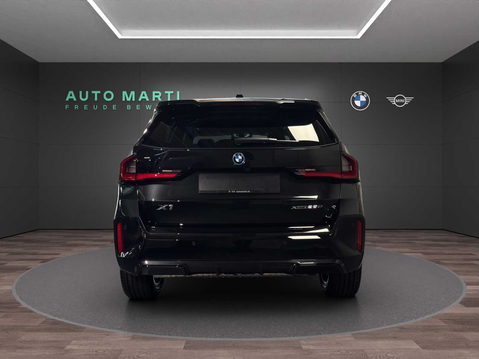 BMW X1 25e xDrive paddles, Plug-in-Hybrid Petrol/Electric, New car, Automatic - 3