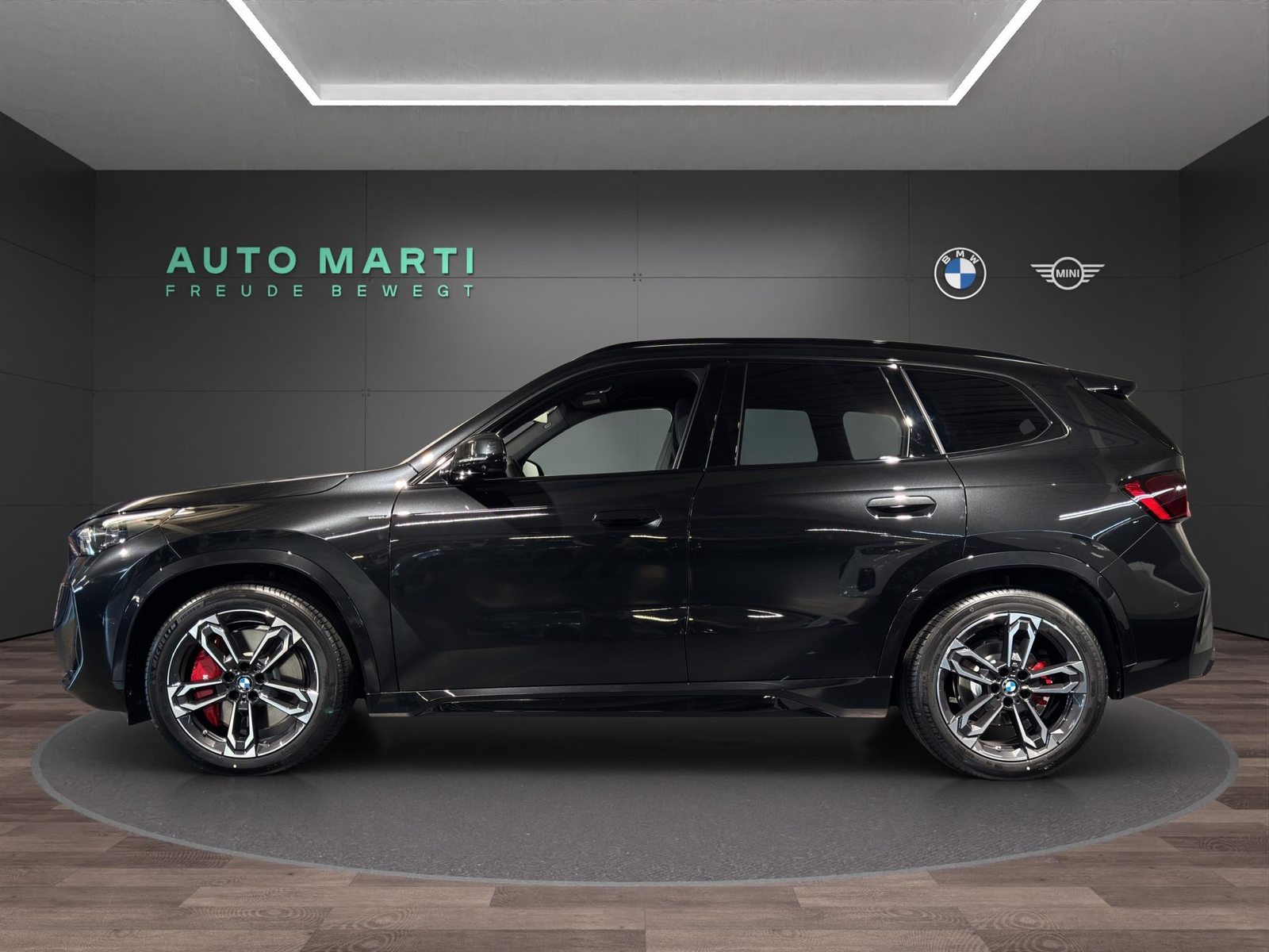BMW X1 20d xDrive paddles, Mild-Hybrid Diesel/Elektro, Neuwagen, Automatik - 2