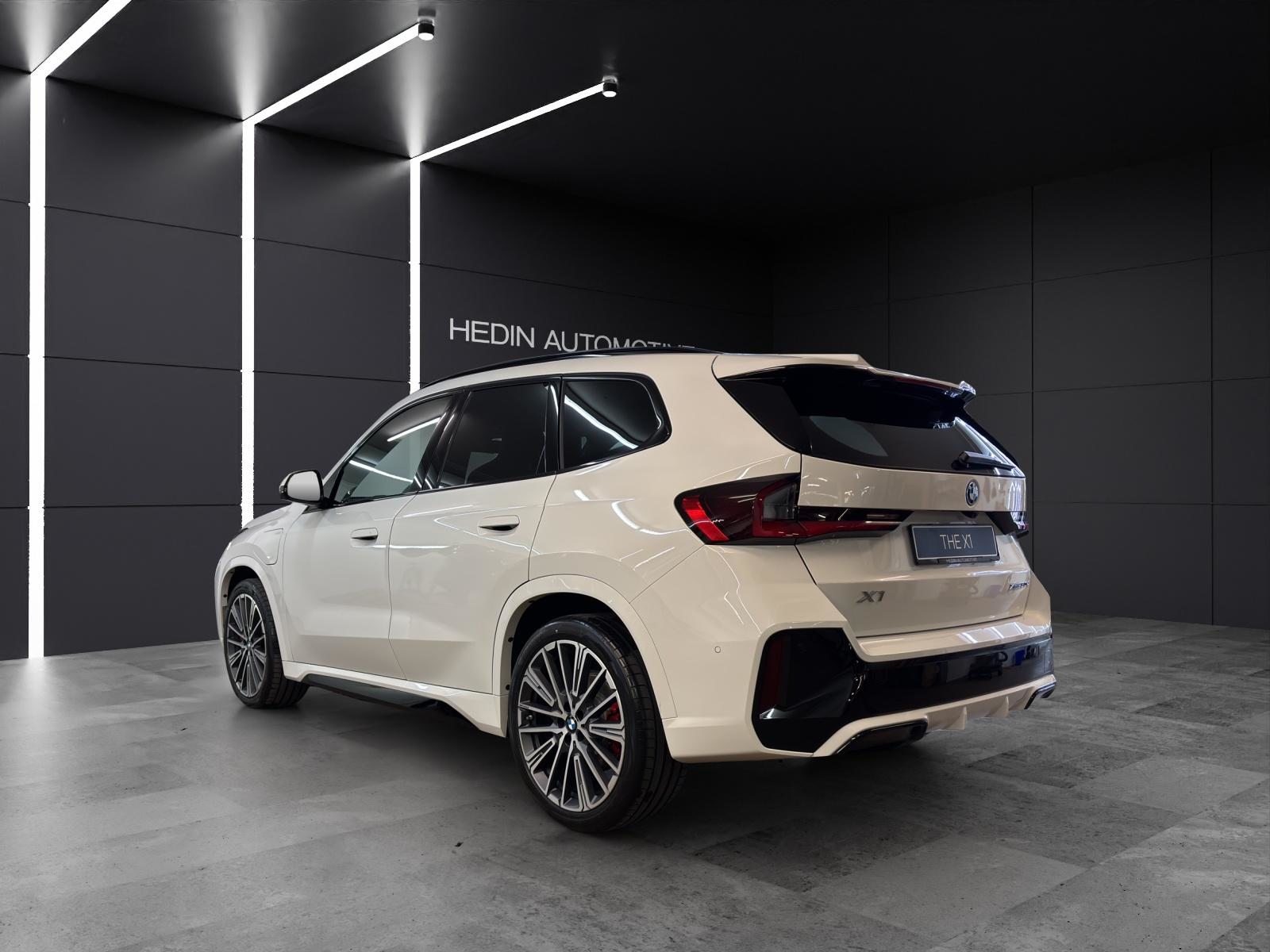 BMW X1 30e xDrive, Plug-in-Hybrid Benzina/Elettrica, Auto nuove, Automatico - 3