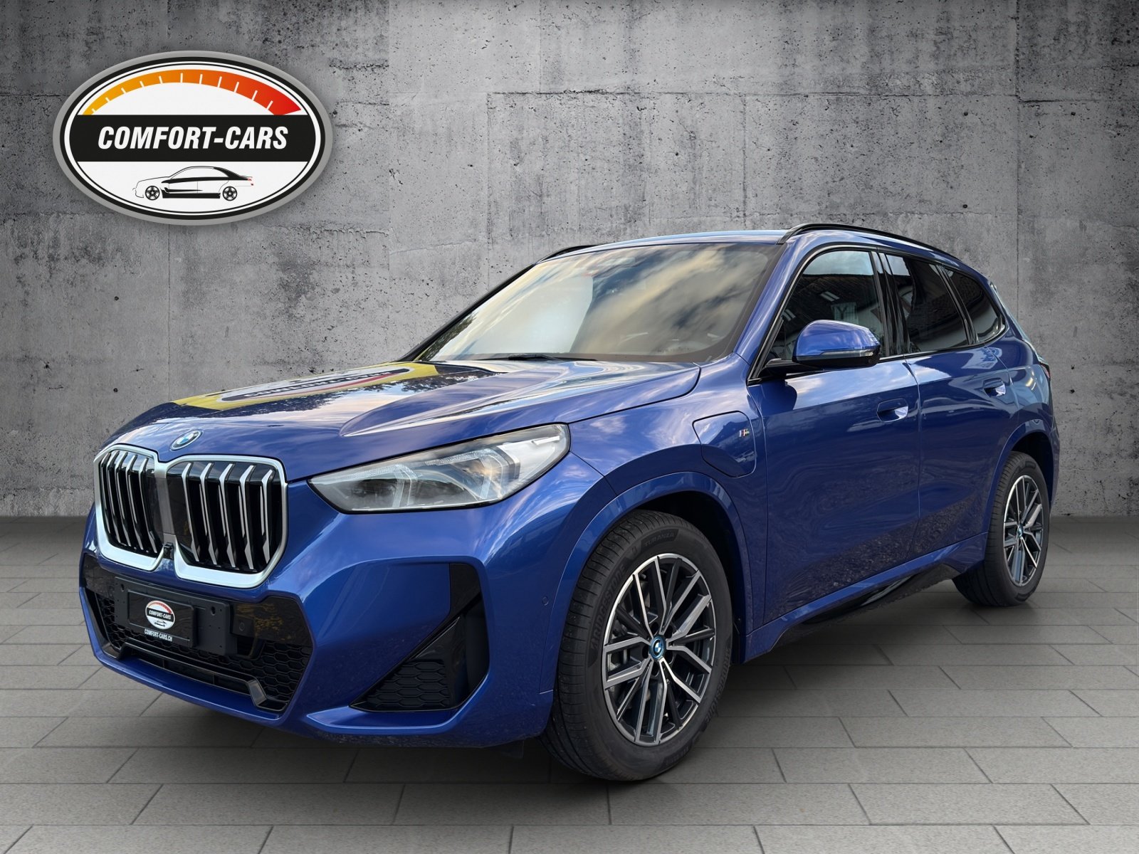 BMW X1 25e M Sport Portimao Blau Neues CH-Fahrzeug mi