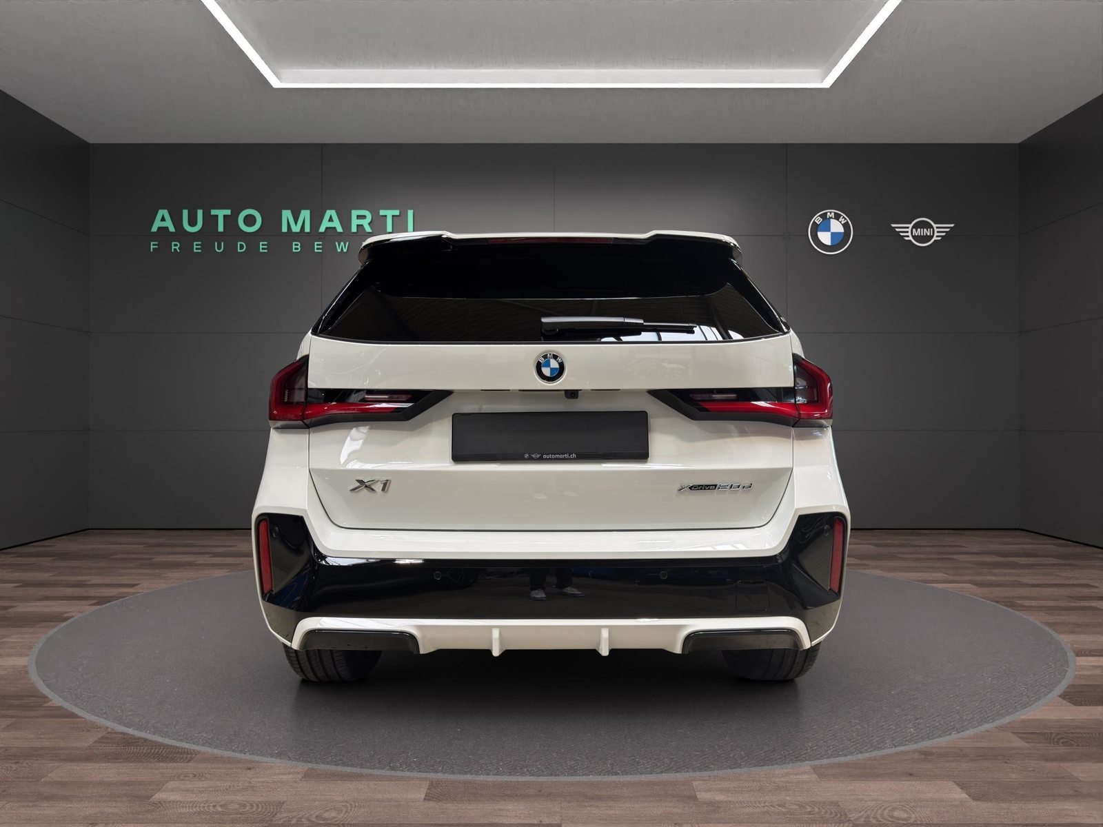 BMW X1 20d xDrive paddles, Mild-Hybrid Diesel/Electric, New car, Automatic - 3