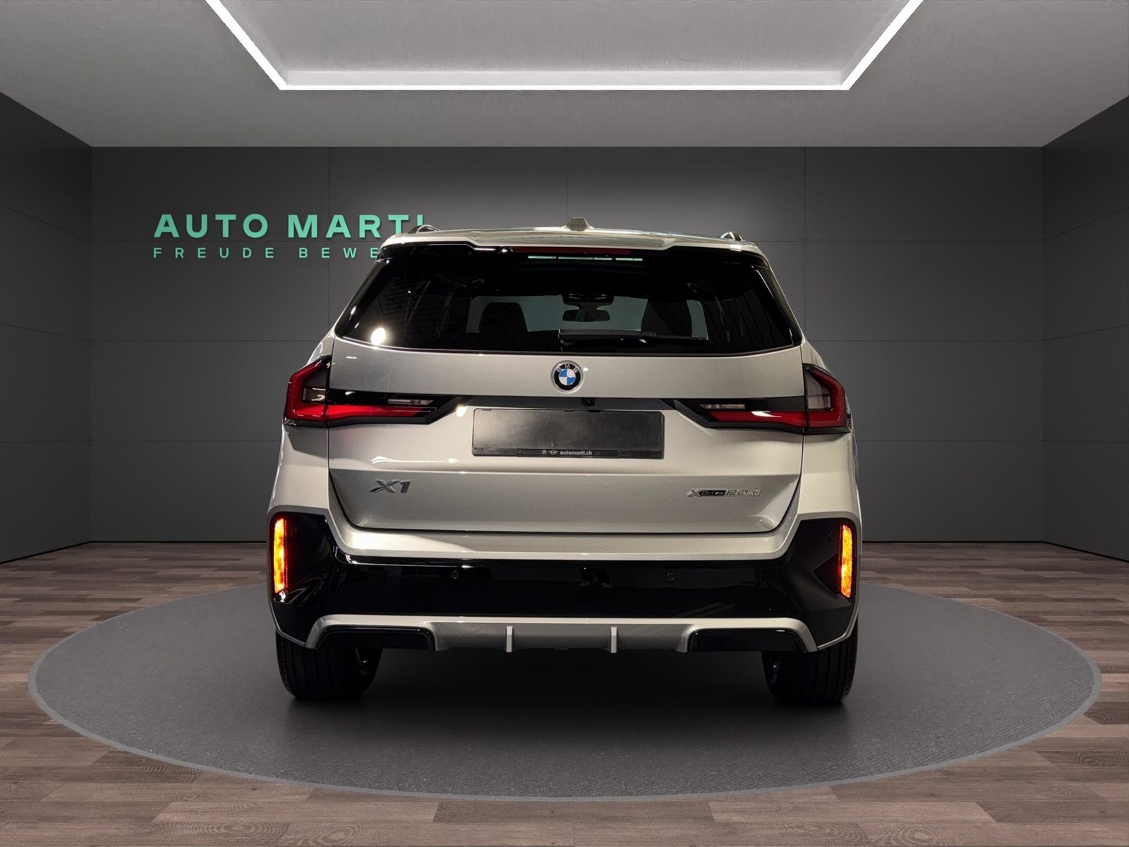 BMW X1 20d xDrive paddles, Mild-Hybrid Diesel/Elektro, Neuwagen, Automatik - 3