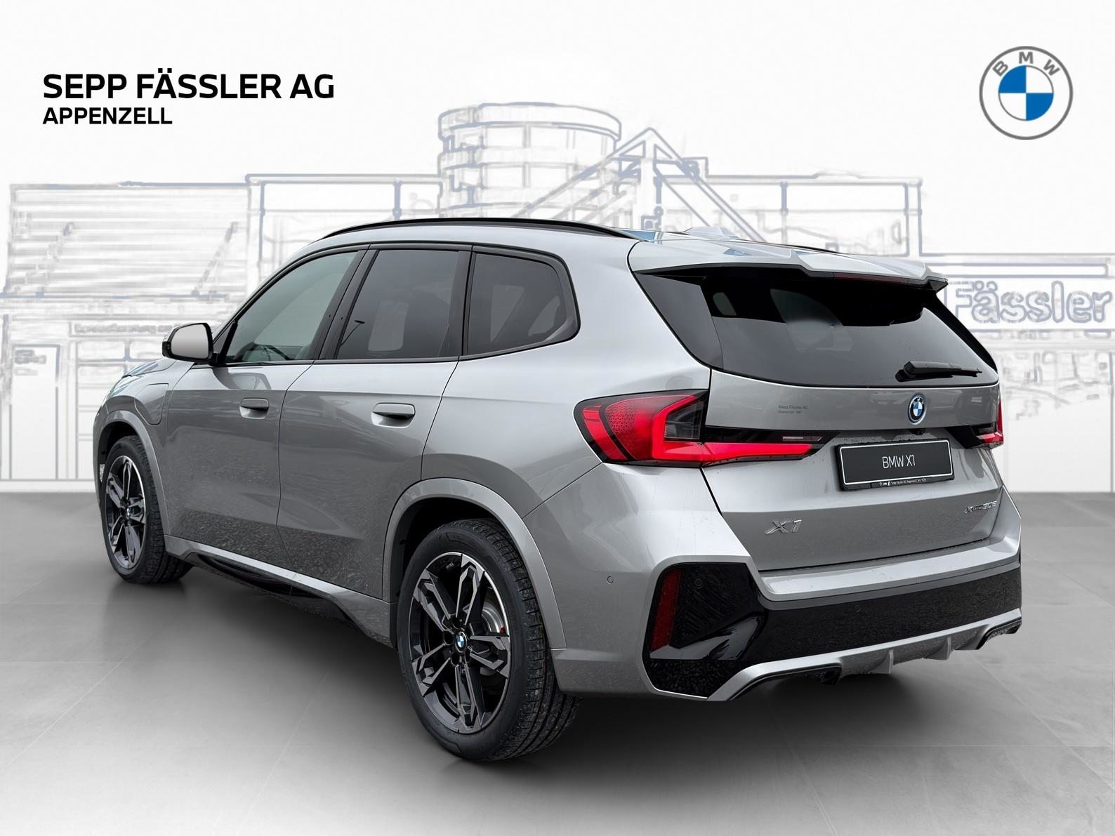 BMW X1 30e xDrive, Plug-in-Hybrid Petrol/Electric, New car, Automatic - 3