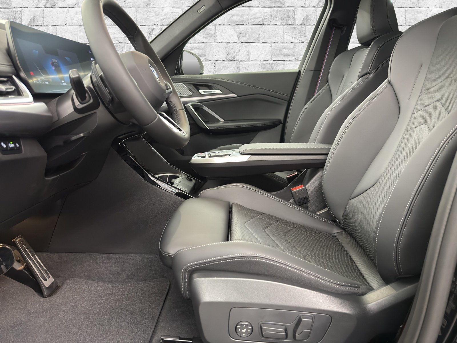 BMW X1 23i 48V M Sport Pro, Mild-Hybrid Petrol/Electric, New car, Automatic - 7
